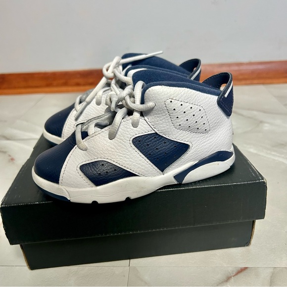 Jordan Other - Air Jordan 6 Retro Blue & White Sneakers Shoes Boys Size 10